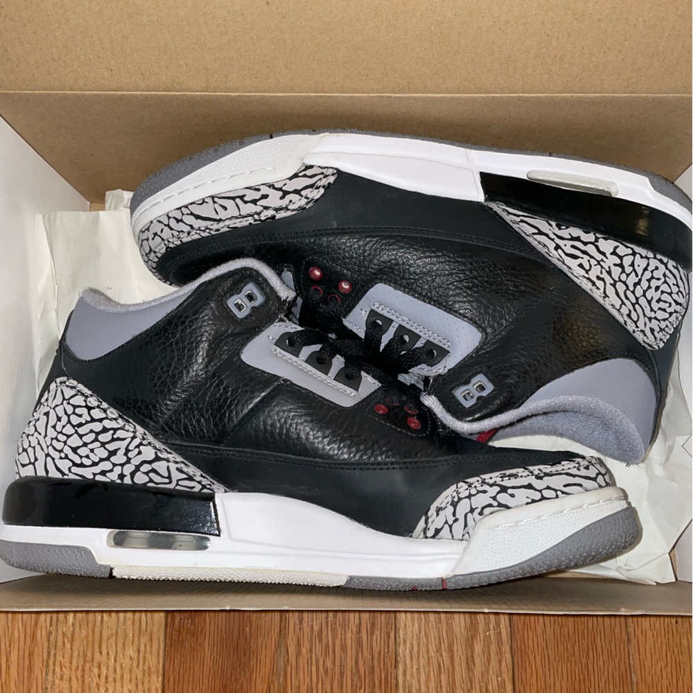 MOVING SALE Nike Air Jordan retro cement 3 “bred” colourway size 7Y, women’s 8